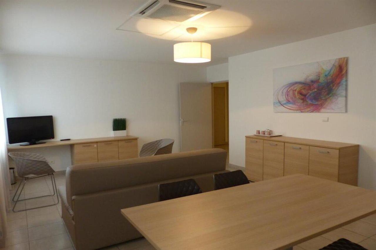 Eastlodge Lyon Est Eurexpo Saint-Priest  Ngoại thất bức ảnh